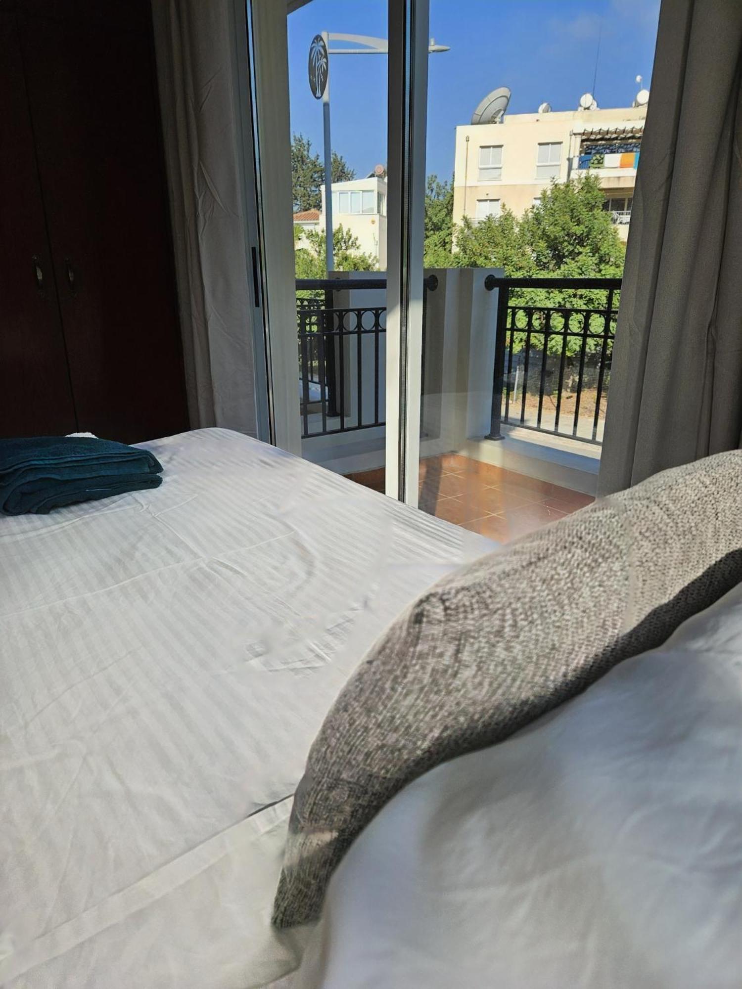 The Brightstay Paphos, 2 Bed Apt, Paphos Riviera, Universal Exterior photo